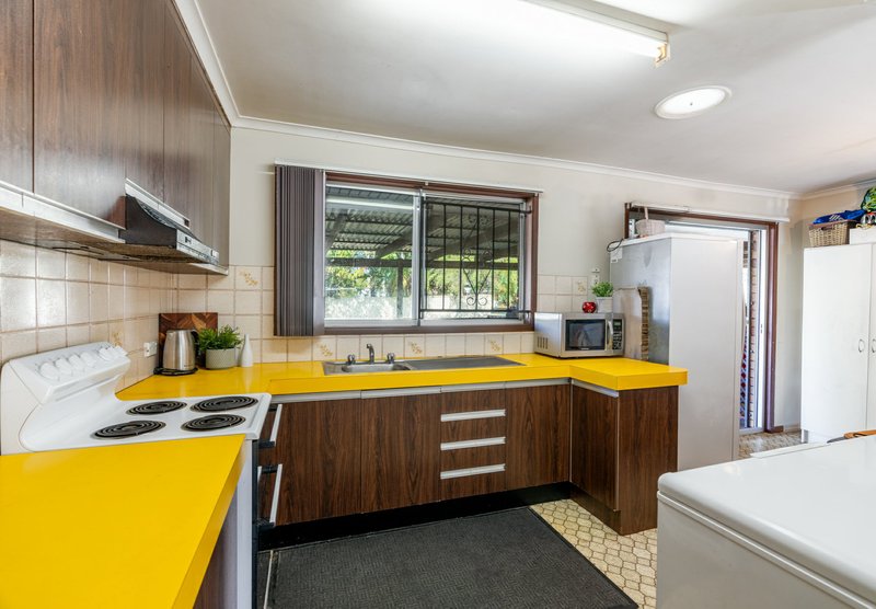 Photo - 26 Limerick Drive, Crestmead QLD 4132 - Image 3