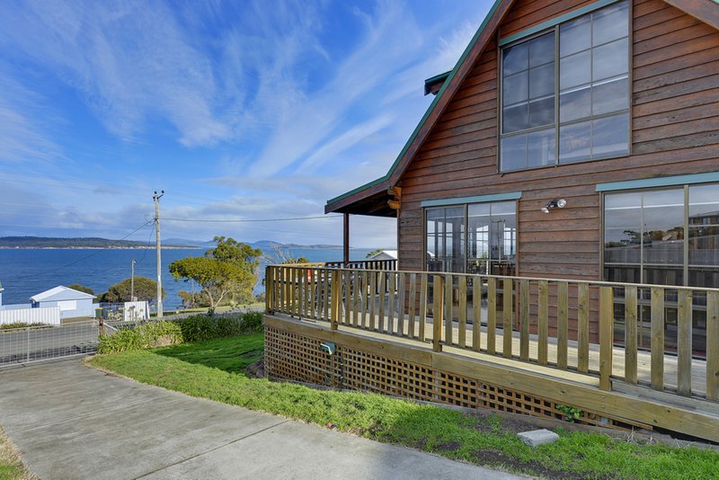 26 Linden Road, Primrose Sands TAS 7173