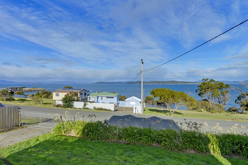 Photo - 26 Linden Road, Primrose Sands TAS 7173 - Image 3