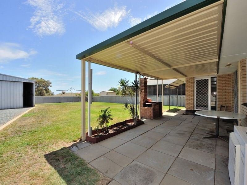 Photo - 26 Lindley Road, Halls Head WA 6210 - Image 8