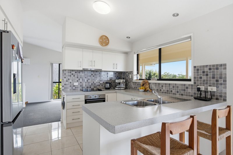 Photo - 26 Lindsay Avenue, Cumbalum NSW 2478 - Image 6