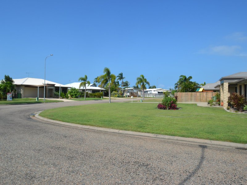 Photo - 26 Lucinda Place, Bowen QLD 4805 - Image 12