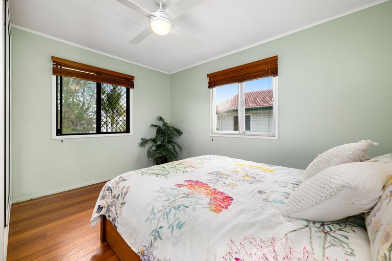 Photo - 26 Ludwick Street, Cannon Hill QLD 4170 - Image 15