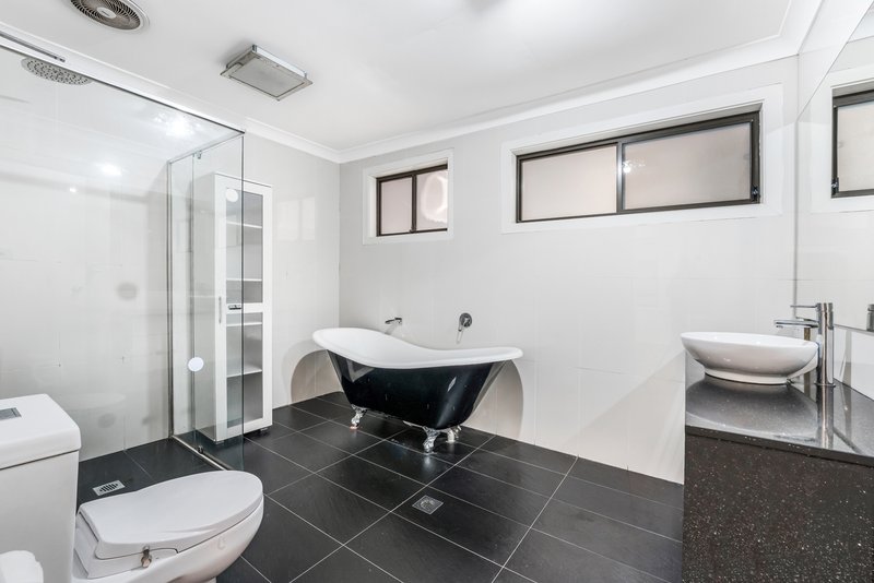 Photo - 26 Lyndley Street, Busby NSW 2168 - Image 14