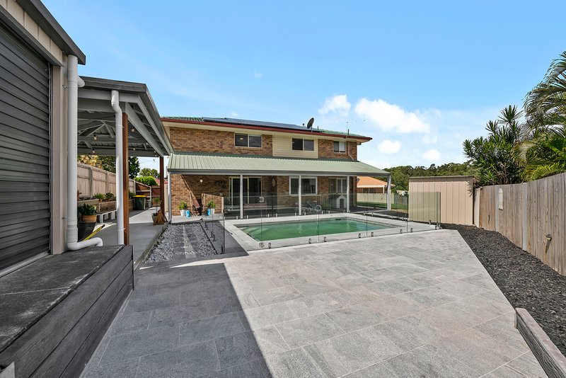 Photo - 26 Lynford Place, Bridgeman Downs QLD 4035 - Image 18