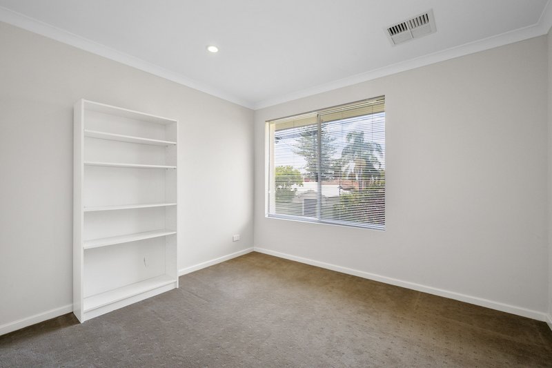 Photo - 26 Lyons Street, Rivervale WA 6103 - Image 15