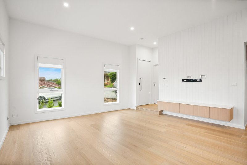 Photo - 2/6 Lyrebird Close, Blackbutt NSW 2529 - Image 6