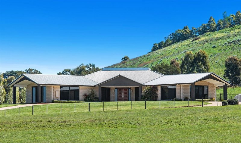 26 Lyrebird Lane, Miners Rest VIC 3352