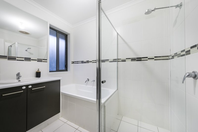 Photo - 26 Mahogany Circuit, Parafield Gardens SA 5107 - Image 6