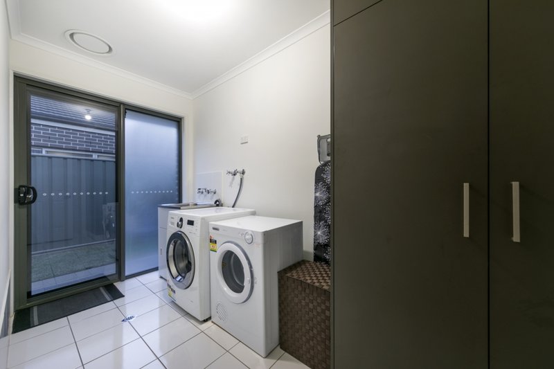 Photo - 26 Mahogany Circuit, Parafield Gardens SA 5107 - Image 7