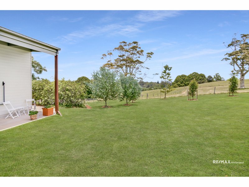 Photo - 26 Mahogany Place, Maleny QLD 4552 - Image 8