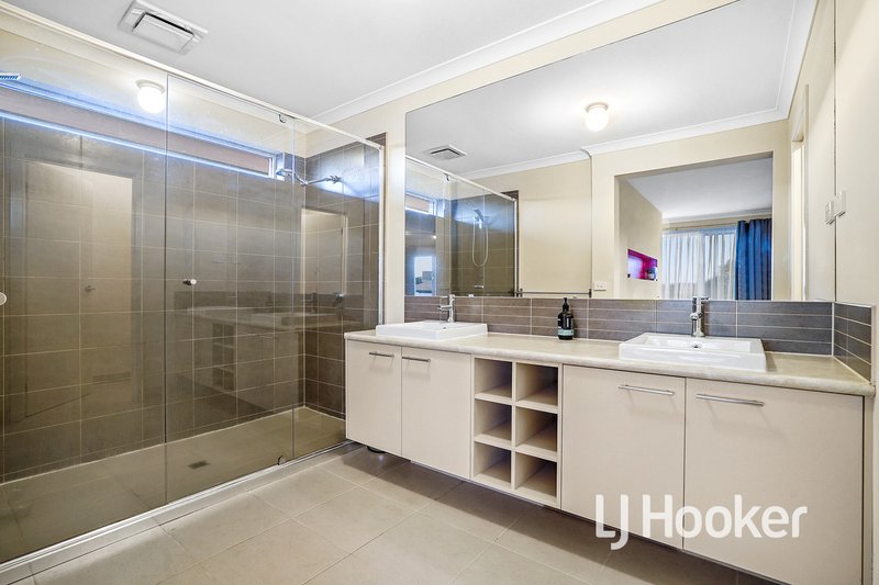 Photo - 26 Mallett Grove, Lyndhurst VIC 3975 - Image 10