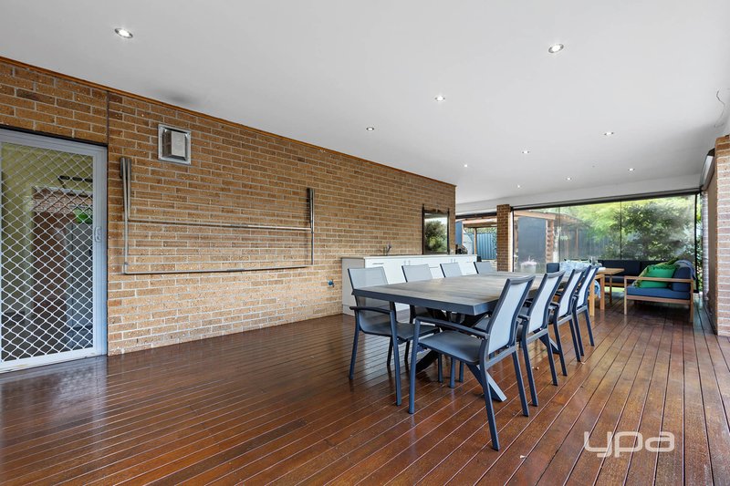 Photo - 26 Manderston Avenue, Derrimut VIC 3026 - Image 11