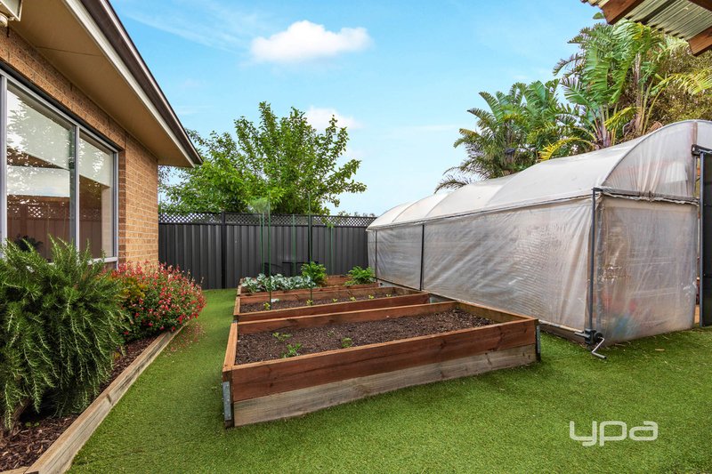 Photo - 26 Manderston Avenue, Derrimut VIC 3026 - Image 15