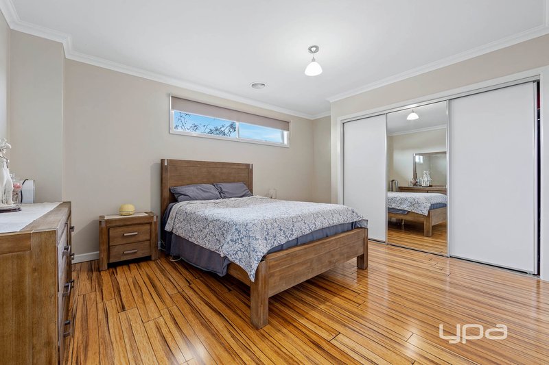 Photo - 26 Manderston Avenue, Derrimut VIC 3026 - Image 22