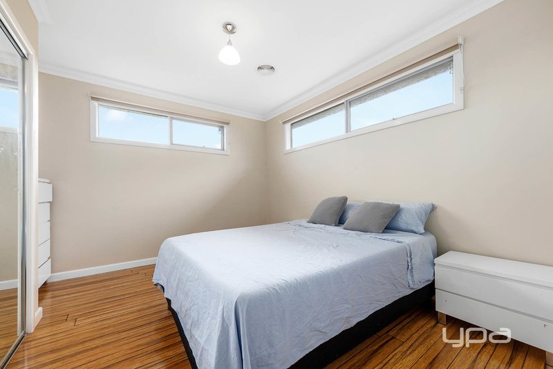 Photo - 26 Manderston Avenue, Derrimut VIC 3026 - Image 24