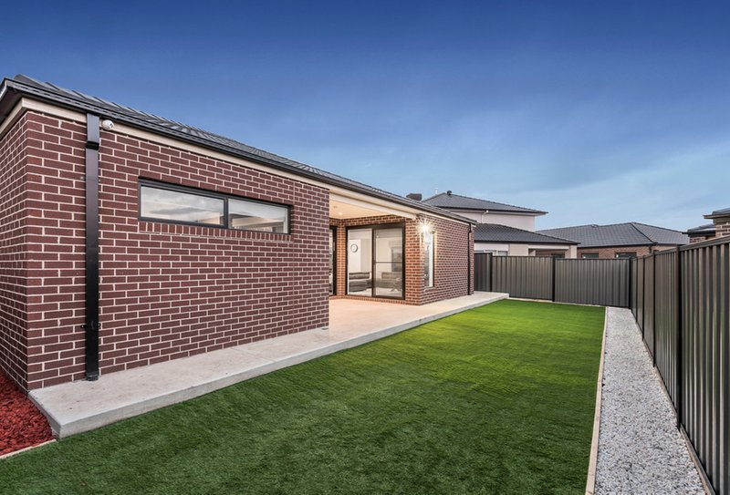 Photo - 26 Mangrove Way, Craigieburn VIC 3064 - Image 19