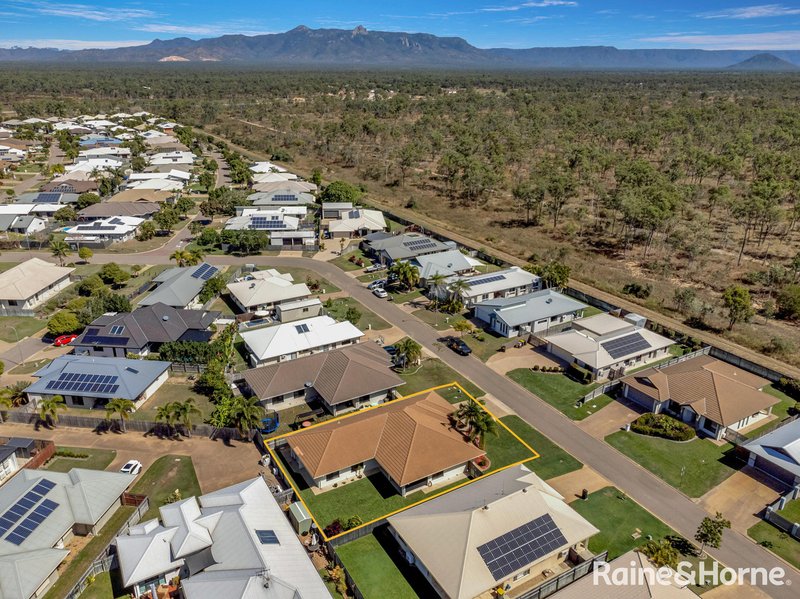 Photo - 26 Mannikin Way, Bohle Plains QLD 4817 - Image 10