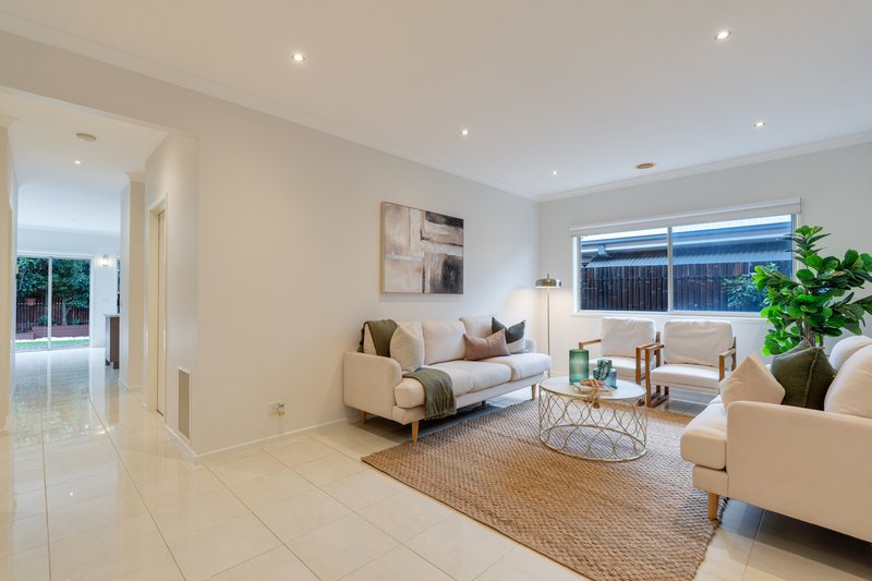 Photo - 26 Mareeba Way, Craigieburn VIC 3064 - Image 6