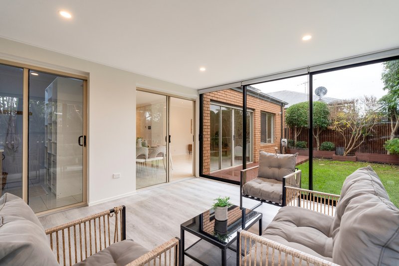 Photo - 26 Mareeba Way, Craigieburn VIC 3064 - Image 24