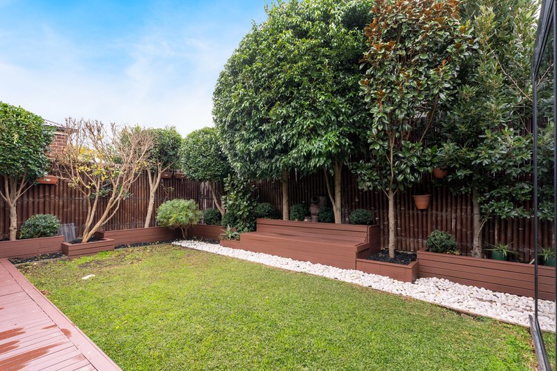 Photo - 26 Mareeba Way, Craigieburn VIC 3064 - Image 26