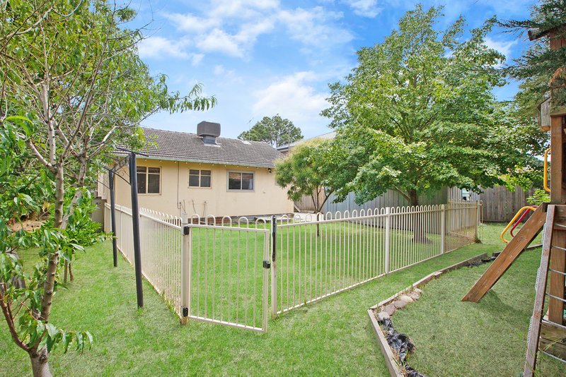 Photo - 26 Marie Avenue, Heidelberg Heights VIC 3081 - Image 9