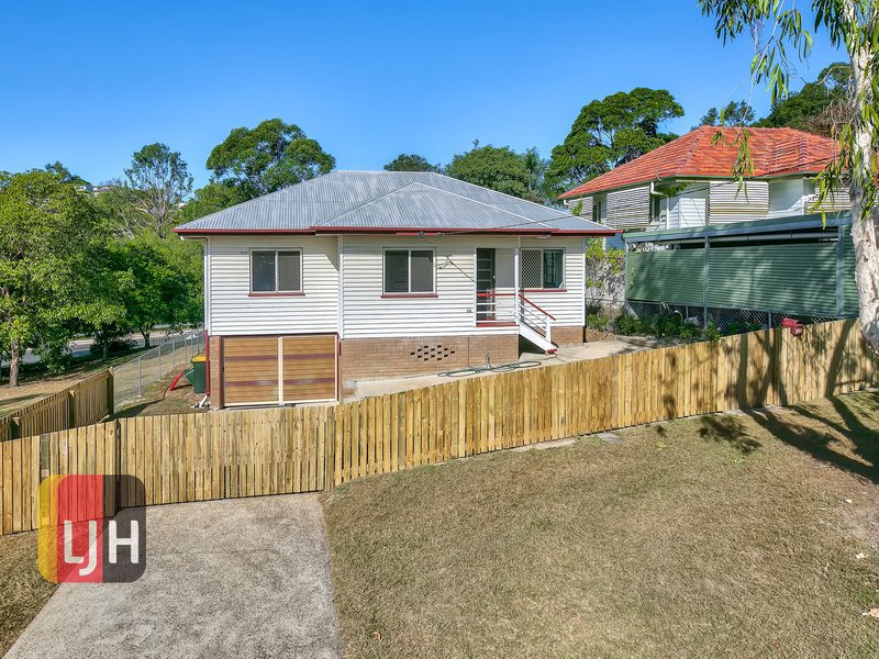 26 Matthews Street, Stafford QLD 4053