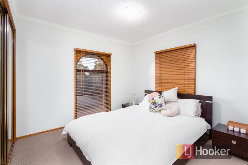 Photo - 26 Mcfarlane Drive, Minchinbury NSW 2770 - Image 6