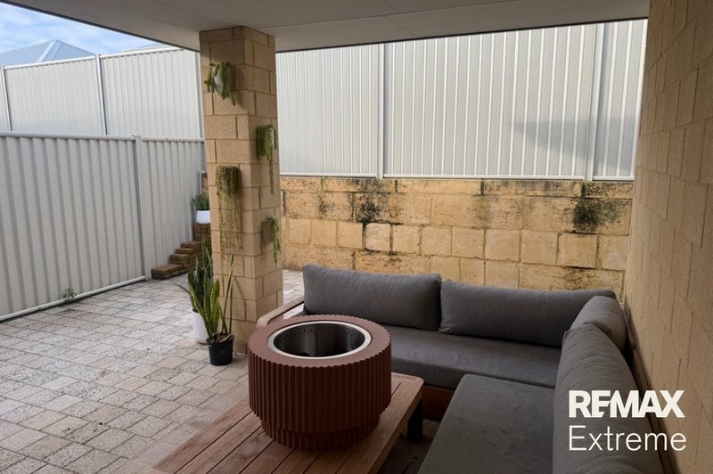 Photo - 26 Mcgiffen Avenue, Alkimos WA 6038 - Image 14