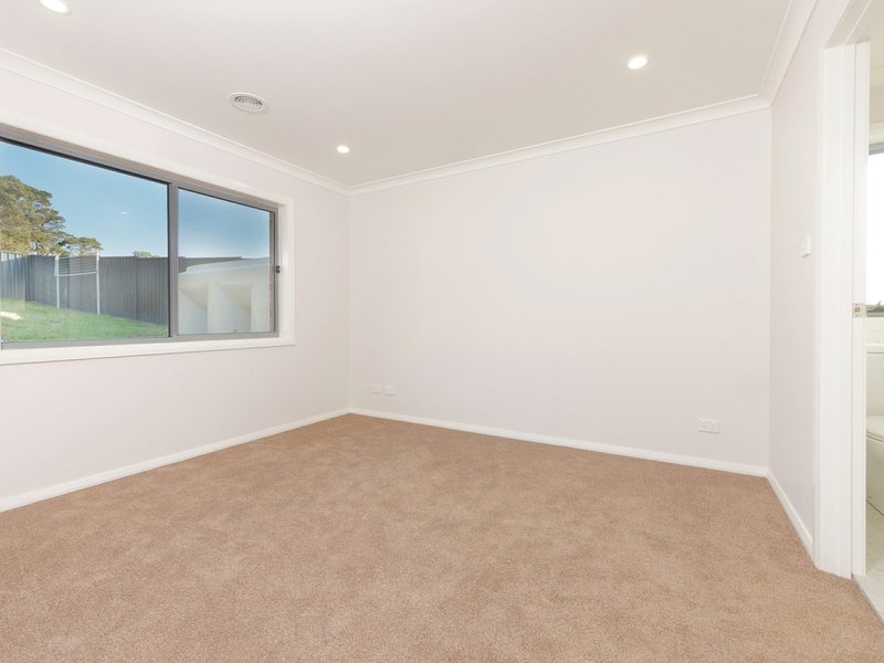 Photo - 26 Mcgrath Place, Goulburn NSW 2580 - Image 7