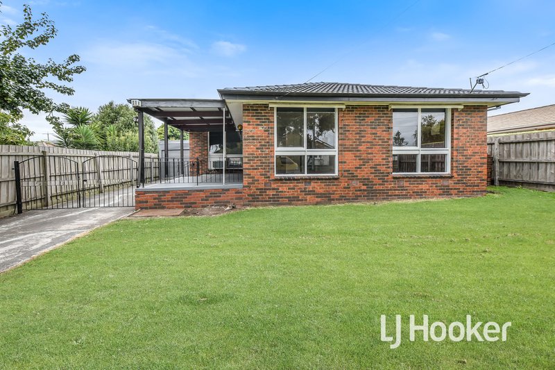 26 Mclaren Drive, Cranbourne VIC 3977