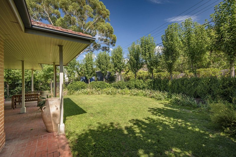 Photo - 26 Meehan Gardens, Narrabundah ACT 2604 - Image 12