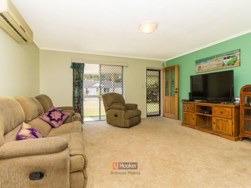 Photo - 26 Melinda Street, Marsden QLD 4132 - Image 12