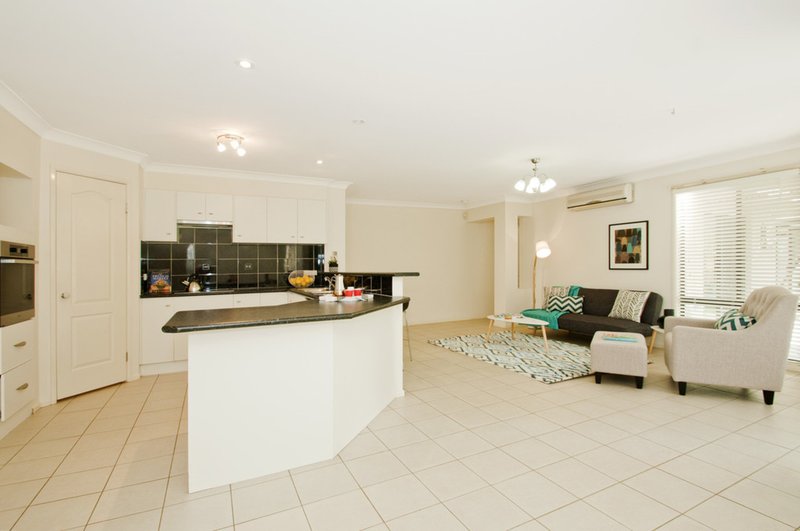 Photo - 26 Melrose Way, Horsley NSW 2530 - Image 3