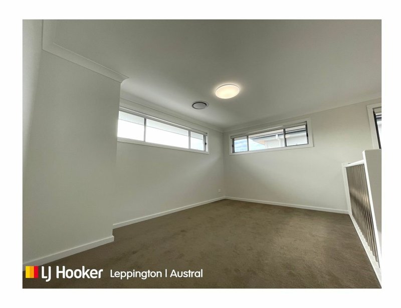 Photo - 26 Messenger Road, Leppington NSW 2179 - Image 6