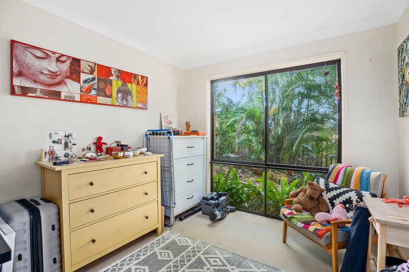 Photo - 26 Midway Terrace, Pacific Pines QLD 4211 - Image 9