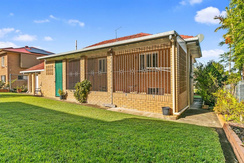 Photo - 26 Millicent Street, Moorooka QLD 4105 - Image 13