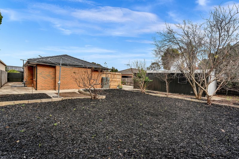 Photo - 26 Mimosa Road, Mill Park VIC 3082 - Image 16