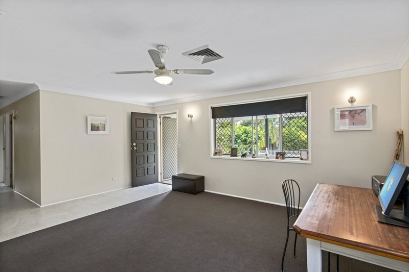 Photo - 26 Mirreen Drive, Tugun QLD 4224 - Image 11