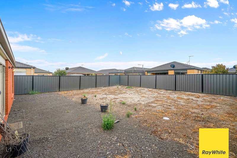 Photo - 26 Mockingbird Street, Tarneit VIC 3029 - Image 17