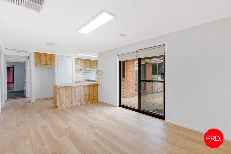 Photo - 26 Mockridge Drive, Kangaroo Flat VIC 3555 - Image 3