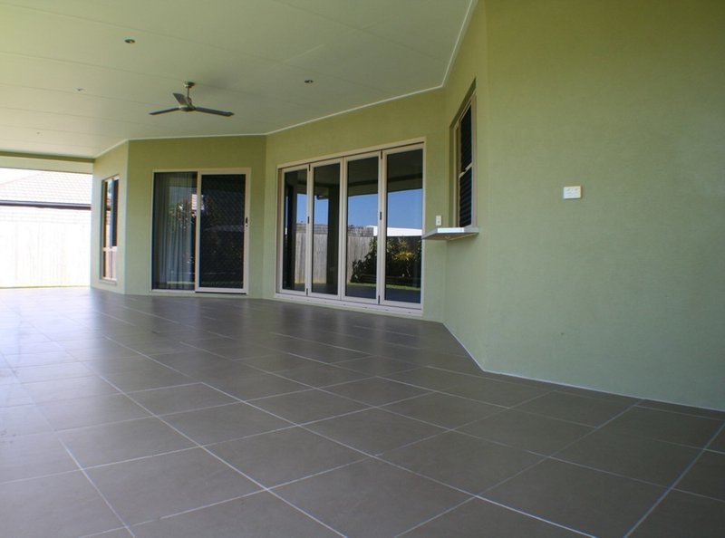 Photo - 26 Moore Road, Kewarra Beach QLD 4879 - Image 11