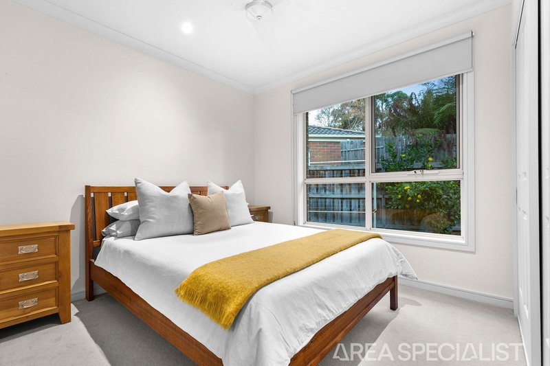Photo - 2/6 Morecroft Way, Langwarrin VIC 3910 - Image 9