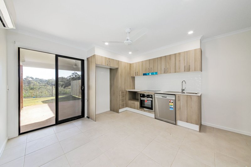 Photo - 2/6 Morris Place, Burpengary East QLD 4505 - Image 3