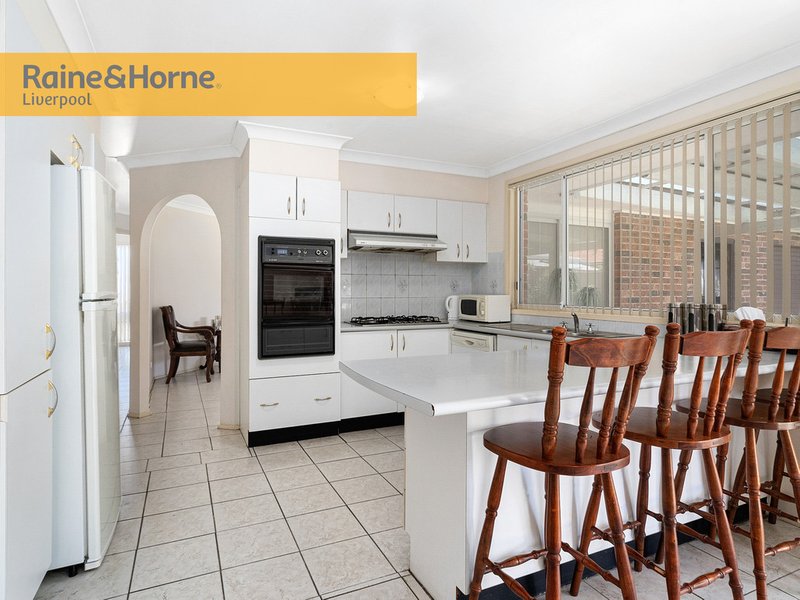 Photo - 26 Mozart Place, Bonnyrigg Heights NSW 2177 - Image 8