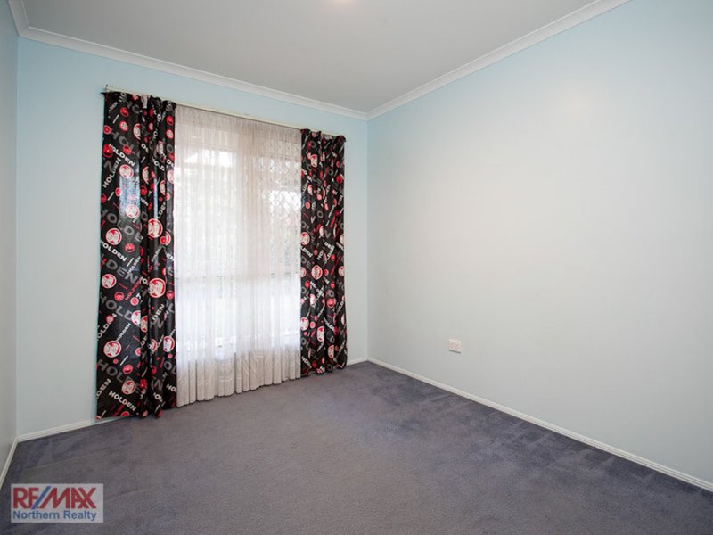 Photo - 26 Mundie Place, Bray Park QLD 4500 - Image 12