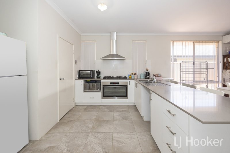 Photo - 26 Munert Street, Yanchep WA 6035 - Image 8