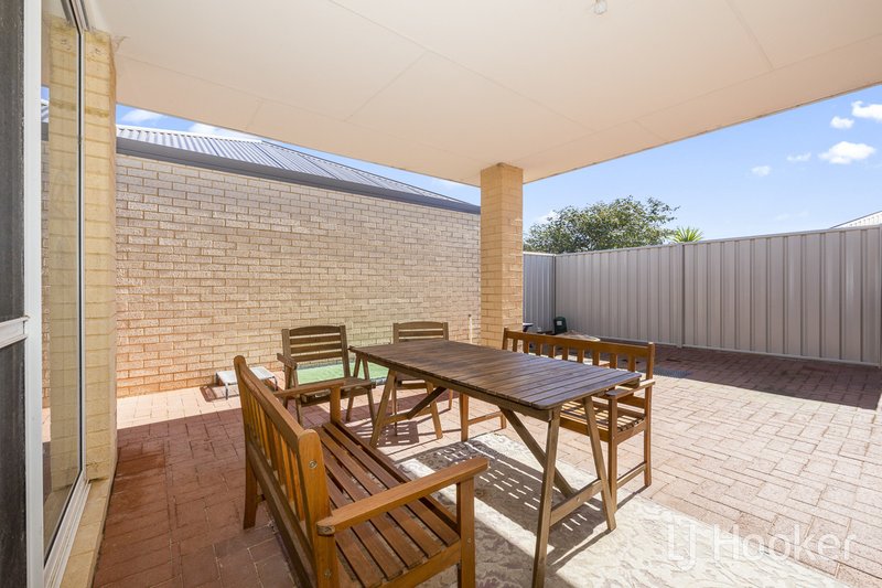 Photo - 26 Munert Street, Yanchep WA 6035 - Image 14