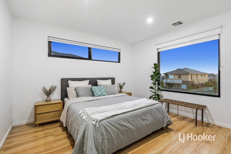 Photo - 26 Murphy Street, Point Cook VIC 3030 - Image 11