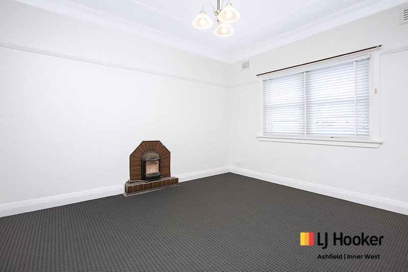 Photo - 2/6 Murrell Street, Ashfield NSW 2131 - Image 2